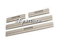 Накладки внутренних порогов NISSAN Sentra (2016->) ступенчатые (нерж. сталь) (к-т 4 шт.)